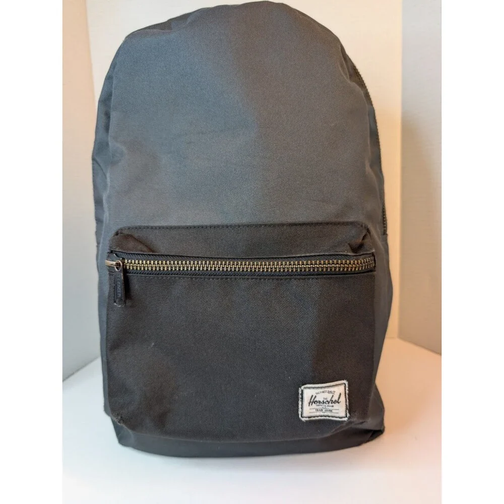 Herschel Nova Backpack, Black/Gold, Small 14.0L